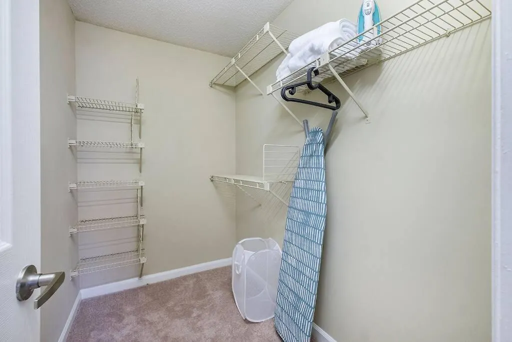 Charming Apartment With Wi-Fi Charlotte