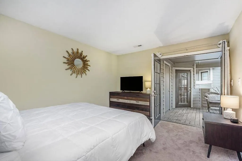 Charming Apartment With Wi-Fi Charlotte