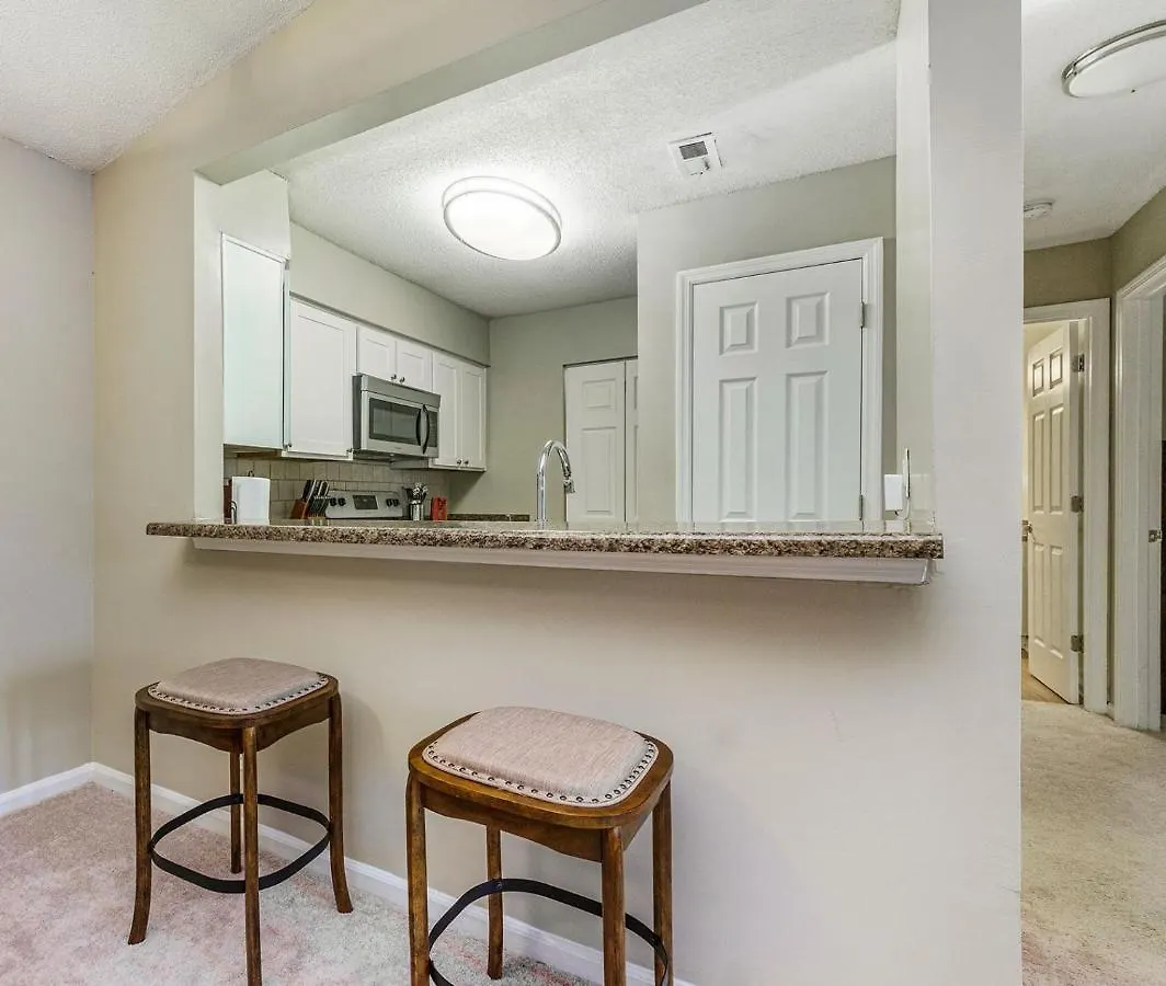 Charming Apartment With Wi-Fi Charlotte